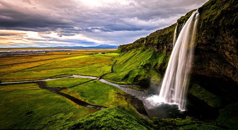 Waterfalls_Iceland